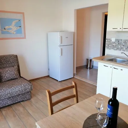 Apartments And Room Caric Jelsa  Exterior photo