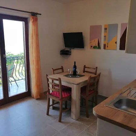 Apartments And Room Caric Jelsa  Exterior photo